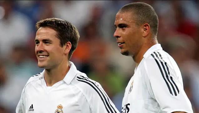 進一步拉近 進一步拉近